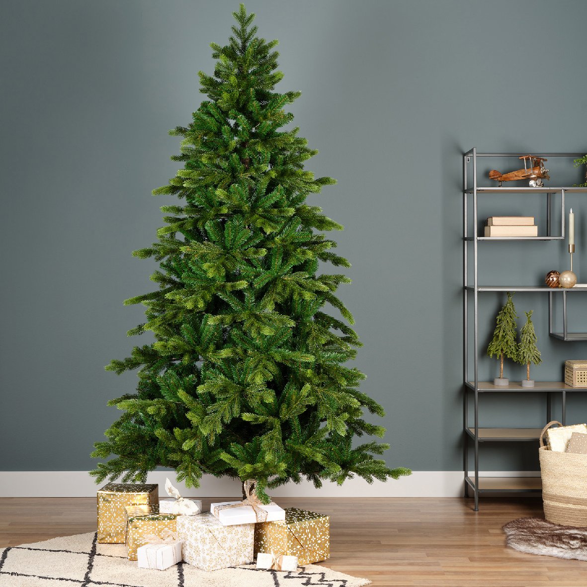 Premium künstlicher Weihnachtsbaum Nordmann 180cm | X-Mas Tannengrün